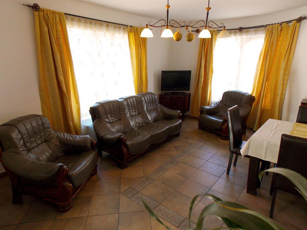 Casa Olteanu Pension Moieciu de Jos Esterno foto