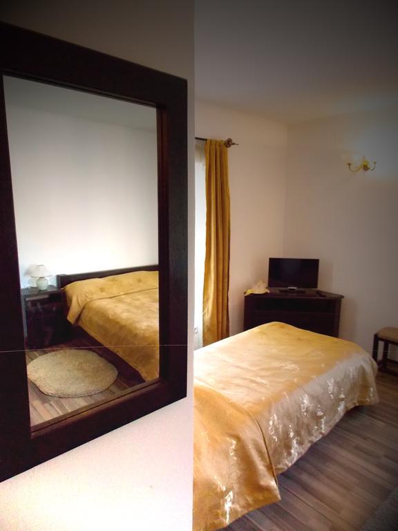 Casa Olteanu Pension Moieciu de Jos Esterno foto